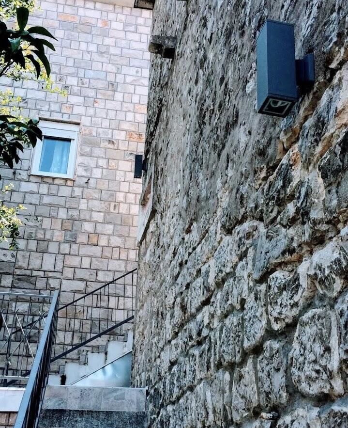 Апартаменты Tivoli apartments Рафаиловичи-13