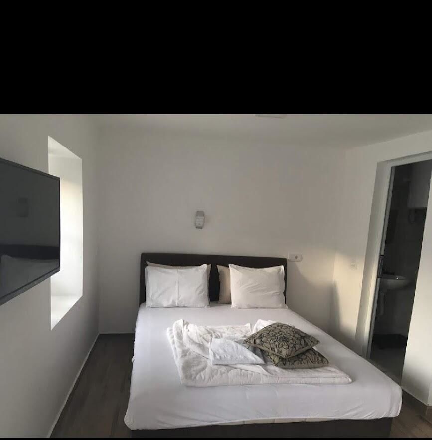 Апартаменты Tivoli apartments Рафаиловичи-7