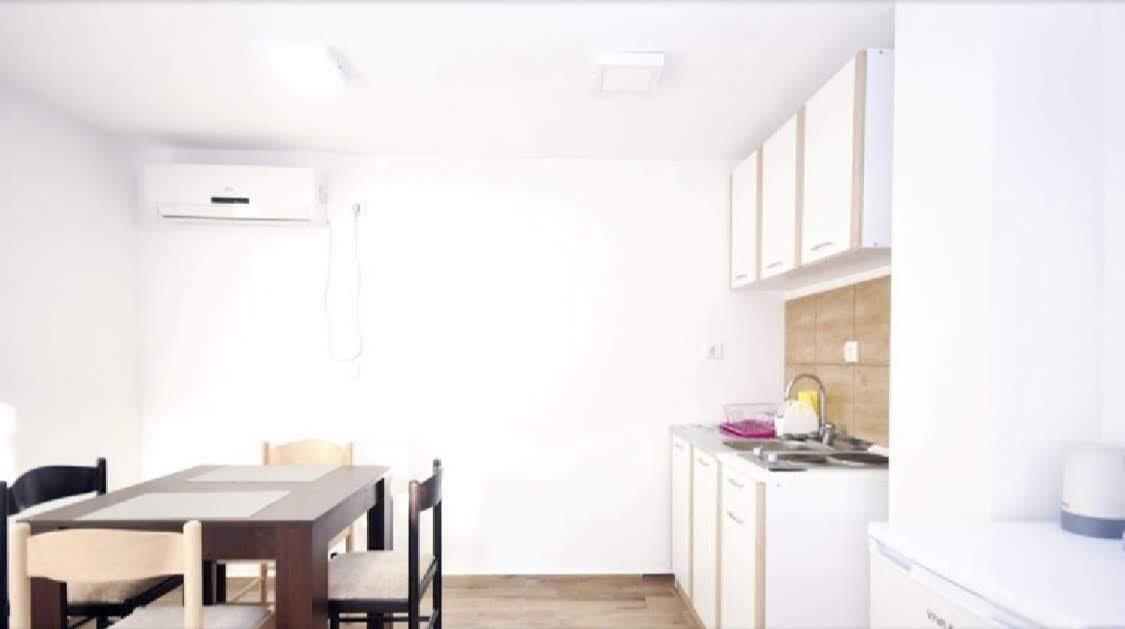 Апартаменты Tivoli apartments Рафаиловичи-9